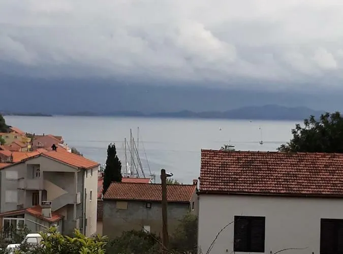 Апартаменты Frka Petesic