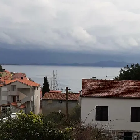 Apartman Frka Petesic